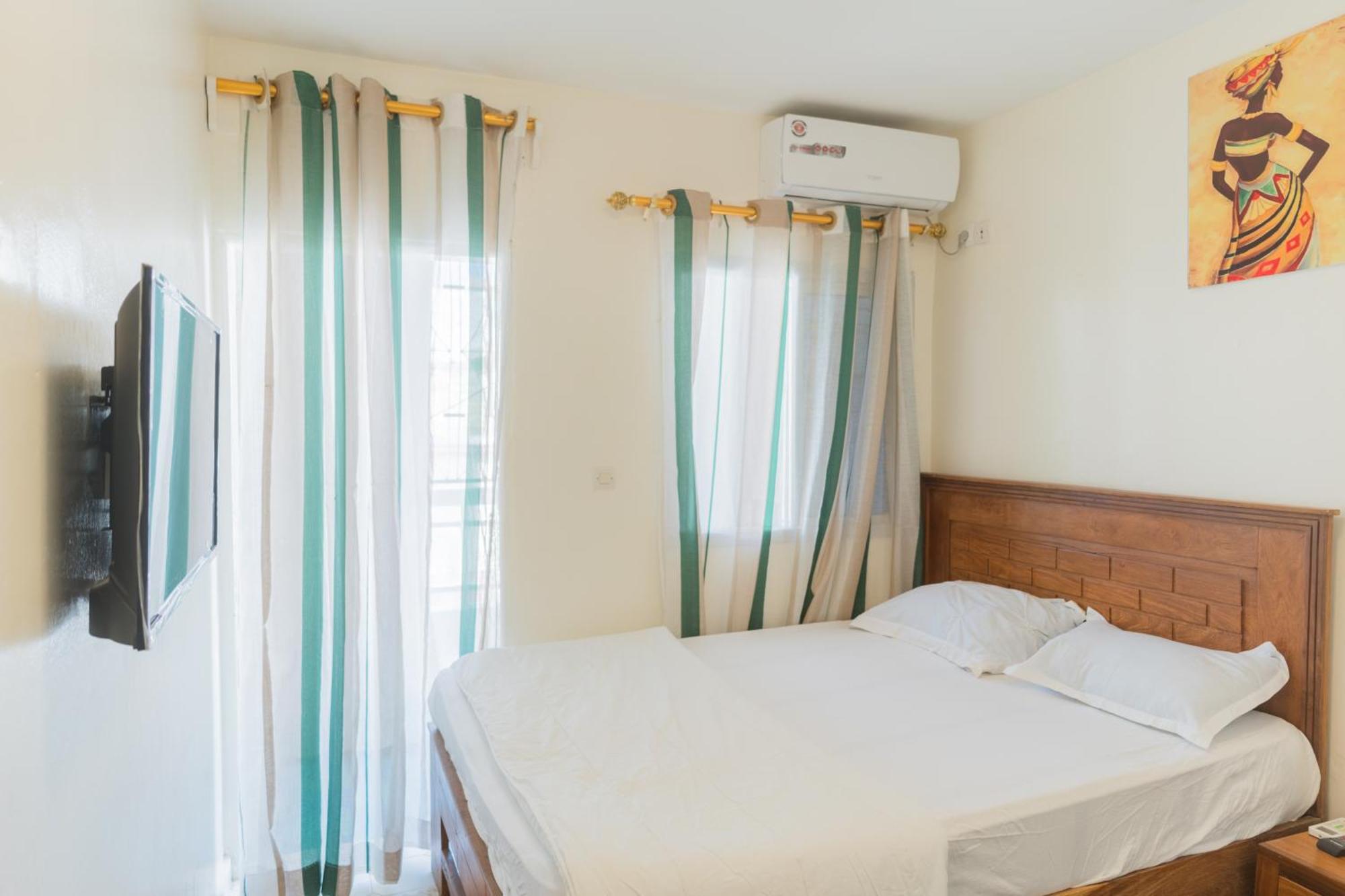 Residence Kane Diallo- Appartements Elegants Et Centraux A Dakar Bagian luar foto