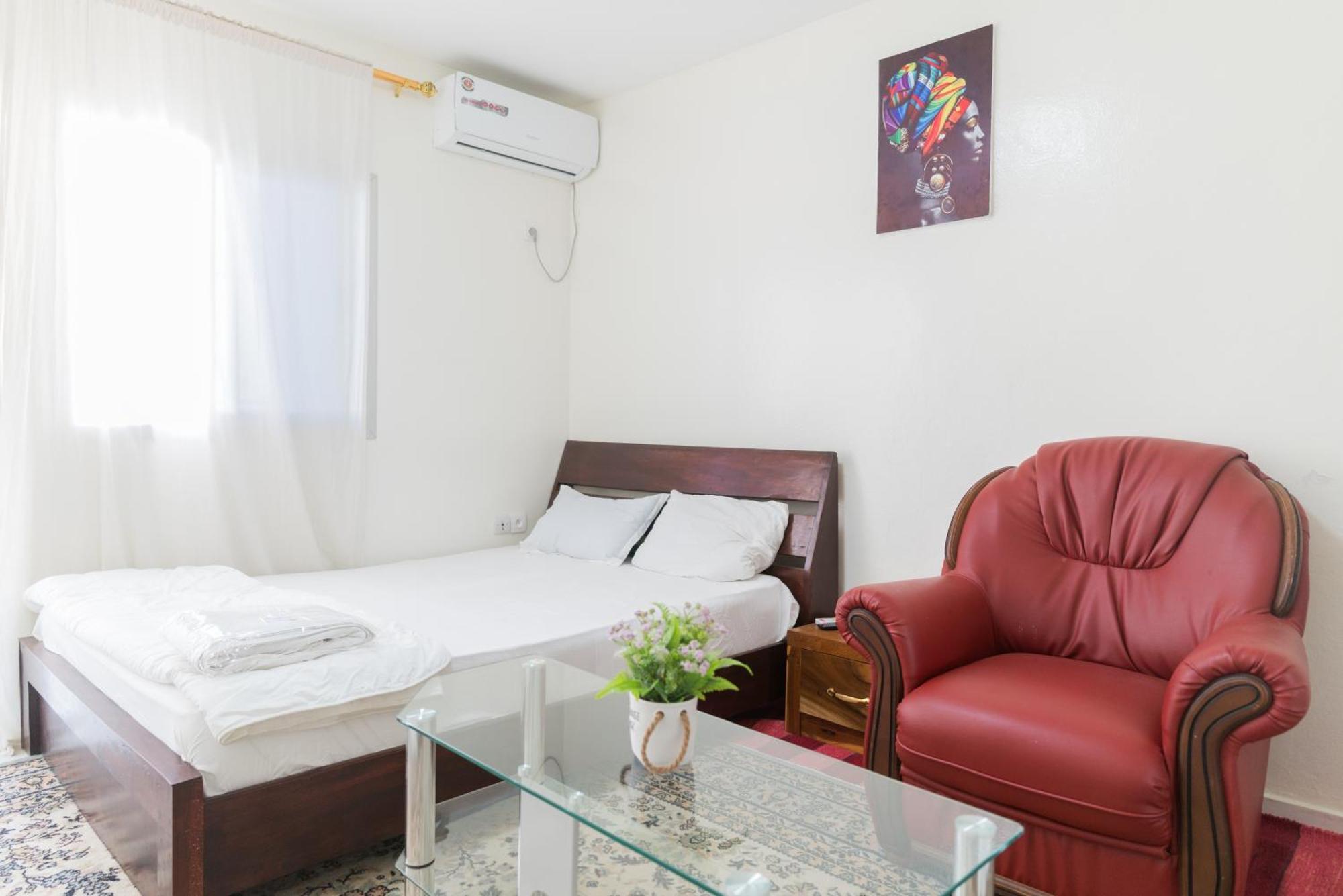 Residence Kane Diallo- Appartements Elegants Et Centraux A Dakar Bagian luar foto